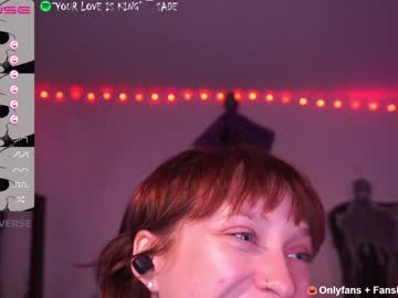 female cam girl laylas_universe image #2973355