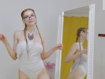 female cam girl lisa_milkis image #3320845