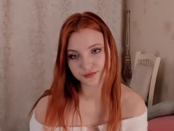 hannahreyna  female  webcam