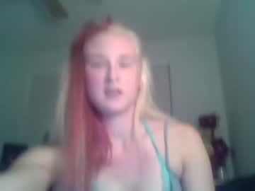 female cam girl lessclothesmorefunn image #2679610