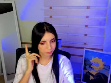 female cam girl emilie_shy image #4023620