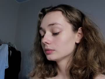 female cam girl mxxnsxsul image #2159843