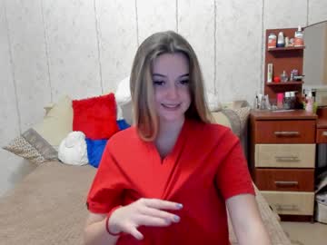 female cam girl emmika_ image #3120296