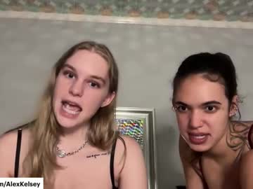 okjas  female  webcam