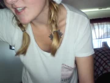 female cam girl litlle_one_ image #399354