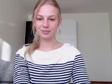 female cam girl magic_couple13 image #2975614