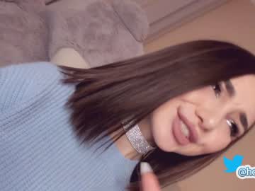 female cam girl hollyextra image #213778