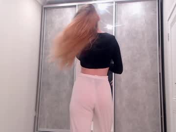female cam girl hotemili image #2903468