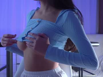 female cam girl houseofkei image #2806607