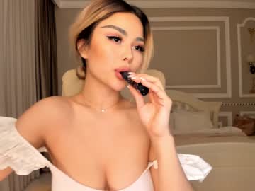 female cam girl bae_suz image #1095835