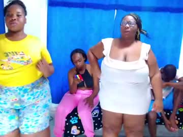 sexyyhott4  webcam
