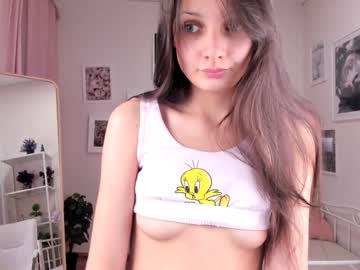 female cam girl chloe_holzmann image #2972946
