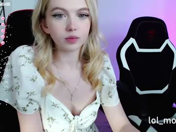 female cam girl small_blondee image #3807383
