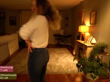 female cam girl bloomyogi image #502391