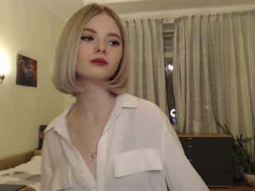 female cam girl yvaine777 image #824013
