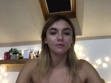 female cam girl madyylovee image #2964410