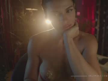female cam girl lucieoude_ image #2672167