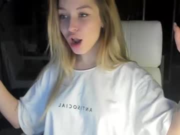 female cam girl sun_shine_baby image #831293