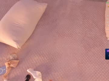 female cam girl aerri_lee image #2568275