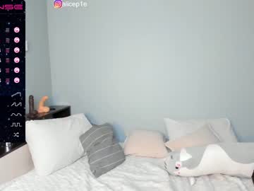 female cam girl b0rn_t0_p0rn image #1276852