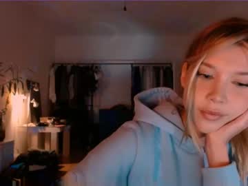 female cam girl bitter_moon image #3367096