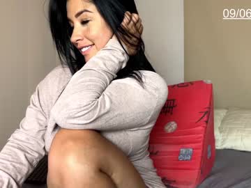 female cam girl amy_queen7 image #2587705