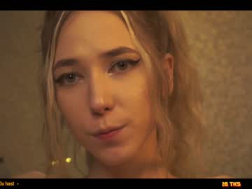 female cam girl a_mhere image #3333744