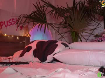 female cam girl _deepthroatgalactica image #3843933