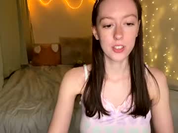 female cam couple bigeyesxo image #3630380