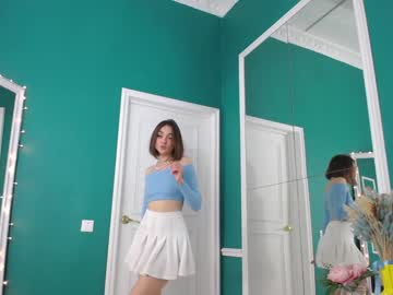 female cam girl adelewilson__ image #1252601
