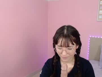 female cam girl little_effy18 image #1406245