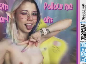 female cam girl _biscuitty image #3116990