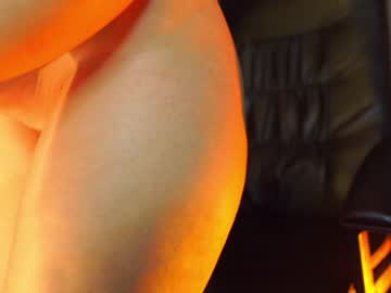 female cam girl juicyandthepussyblvd image #2471941