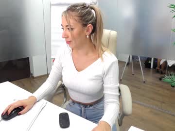 female cam girl babesgowild image #2631459