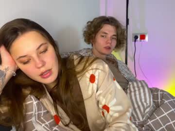 female cam couple di_n_alex image #649983