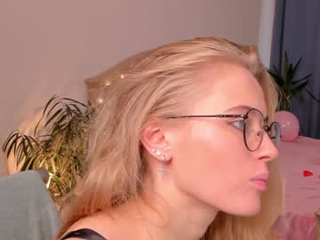 female cam girl linellali image #2603376
