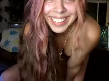 female cam couple theshaw37 image #3961059
