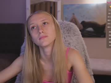 female cam girl angeellina image #380645