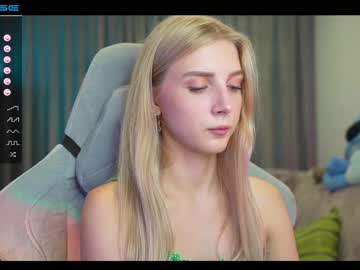 female cam girl oh_honey_ image #2167147