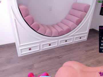 female cam girl ashlyeroberts1 image #1062954