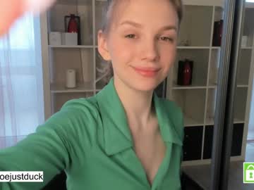 female cam couple beverlyvega image #3790411
