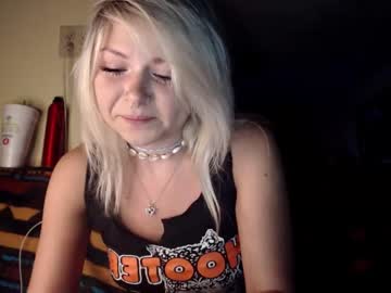 female cam girl kipsy420 image #2858914