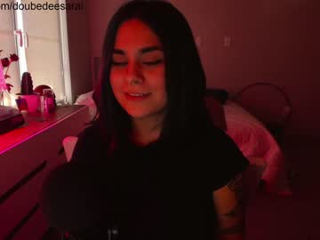 female cam girl doubedeesarai image #1040531