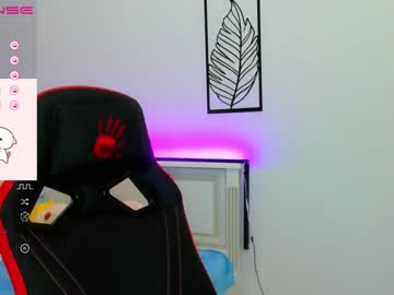 female cam girl small_blondee image #3714392