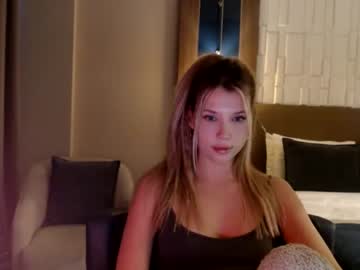 female cam girl bitter_moon image #3561019