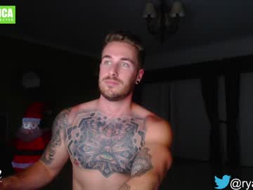 female cam man ryanjagar image #478237