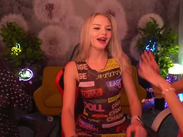 female cam couple kira0541 image #2654122