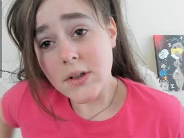 female cam girl emilia_me image #1317295