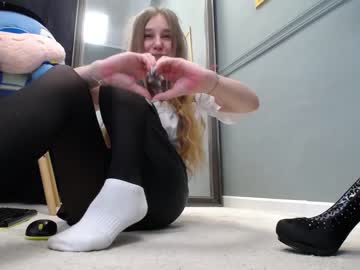 female cam girl nancycute__ image #1180886