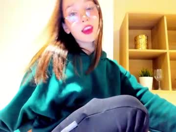 female cam girl ellie_leen image #1221228